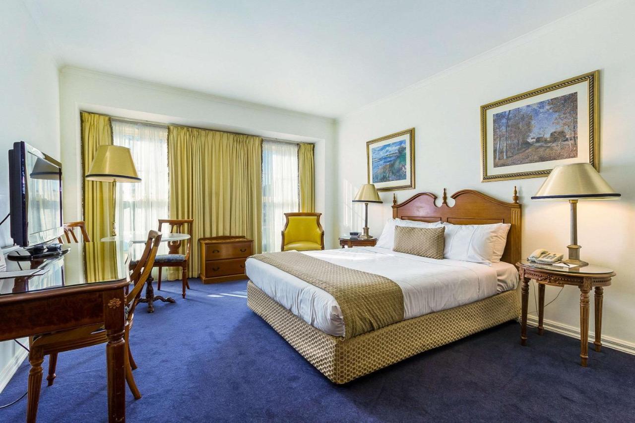 Canterbury International Hotel Forest Hill Екстер'єр фото