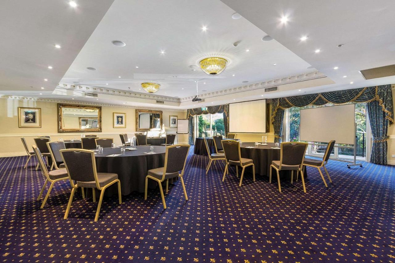 Canterbury International Hotel Forest Hill Екстер'єр фото