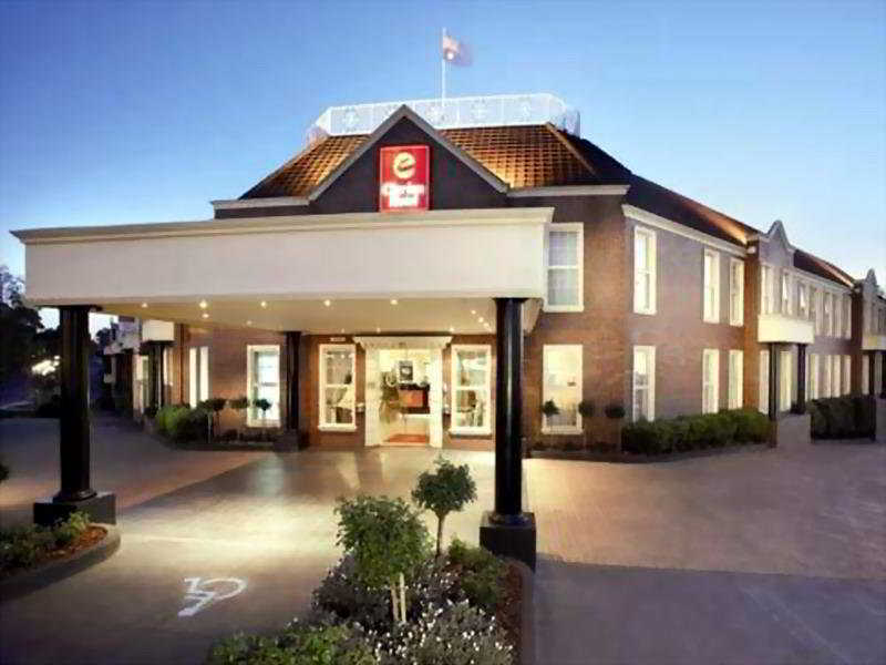 Canterbury International Hotel Forest Hill Екстер'єр фото