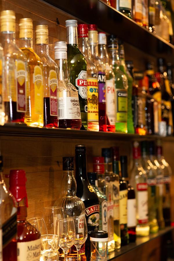 Canterbury International Hotel Forest Hill Екстер'єр фото