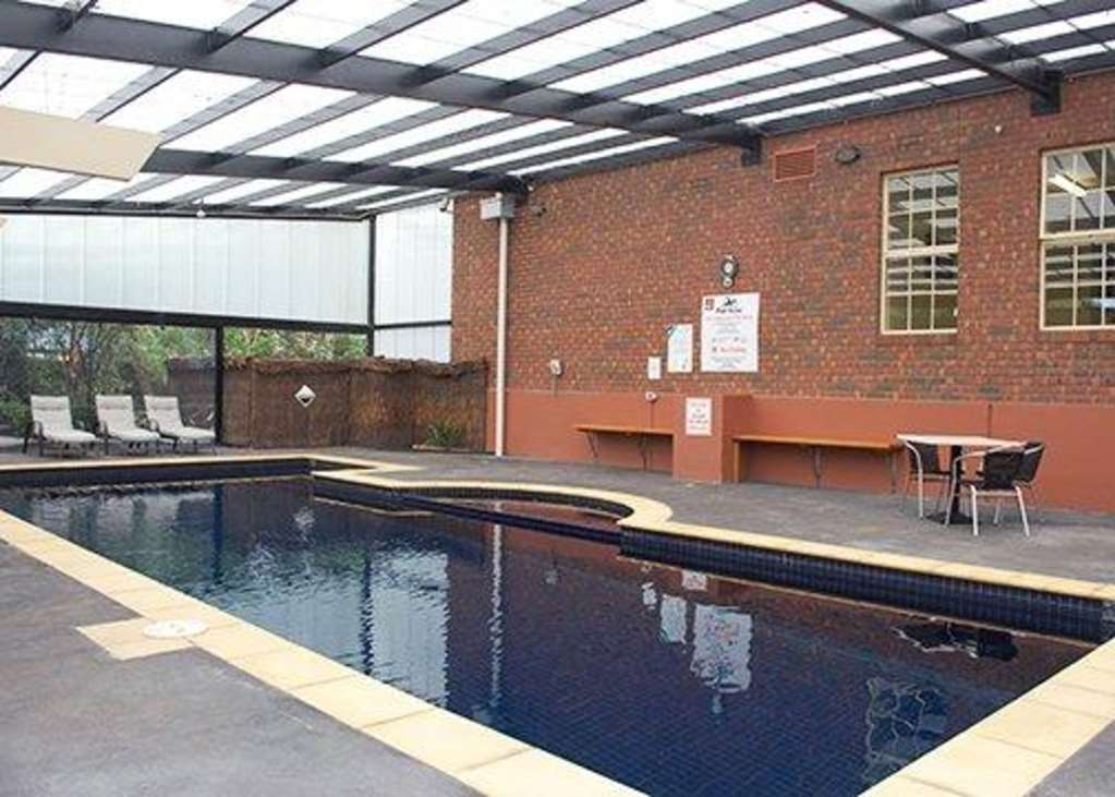 Canterbury International Hotel Forest Hill Екстер'єр фото