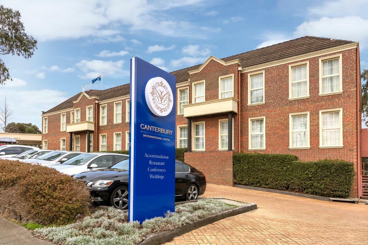 Canterbury International Hotel Forest Hill Екстер'єр фото