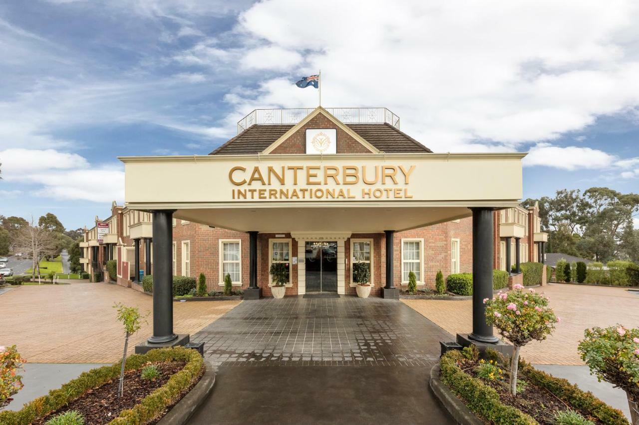 Canterbury International Hotel Forest Hill Екстер'єр фото