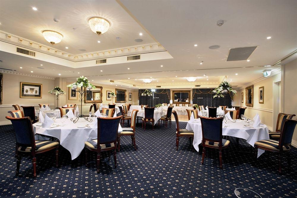 Canterbury International Hotel Forest Hill Екстер'єр фото